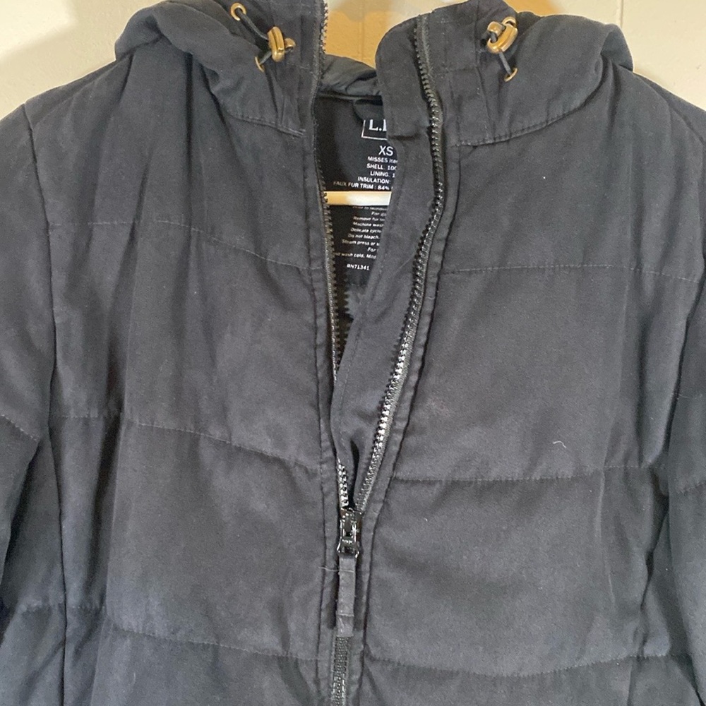 L.L Bean Women’s black jacket misses size xs - Picture 2 of 16